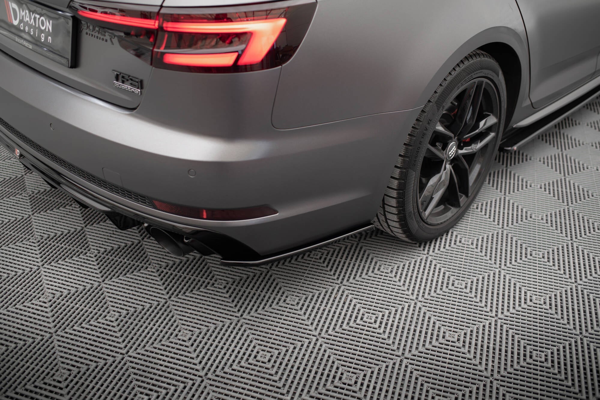Splitters laterales traseros V.3 Audi A4 S-line B9