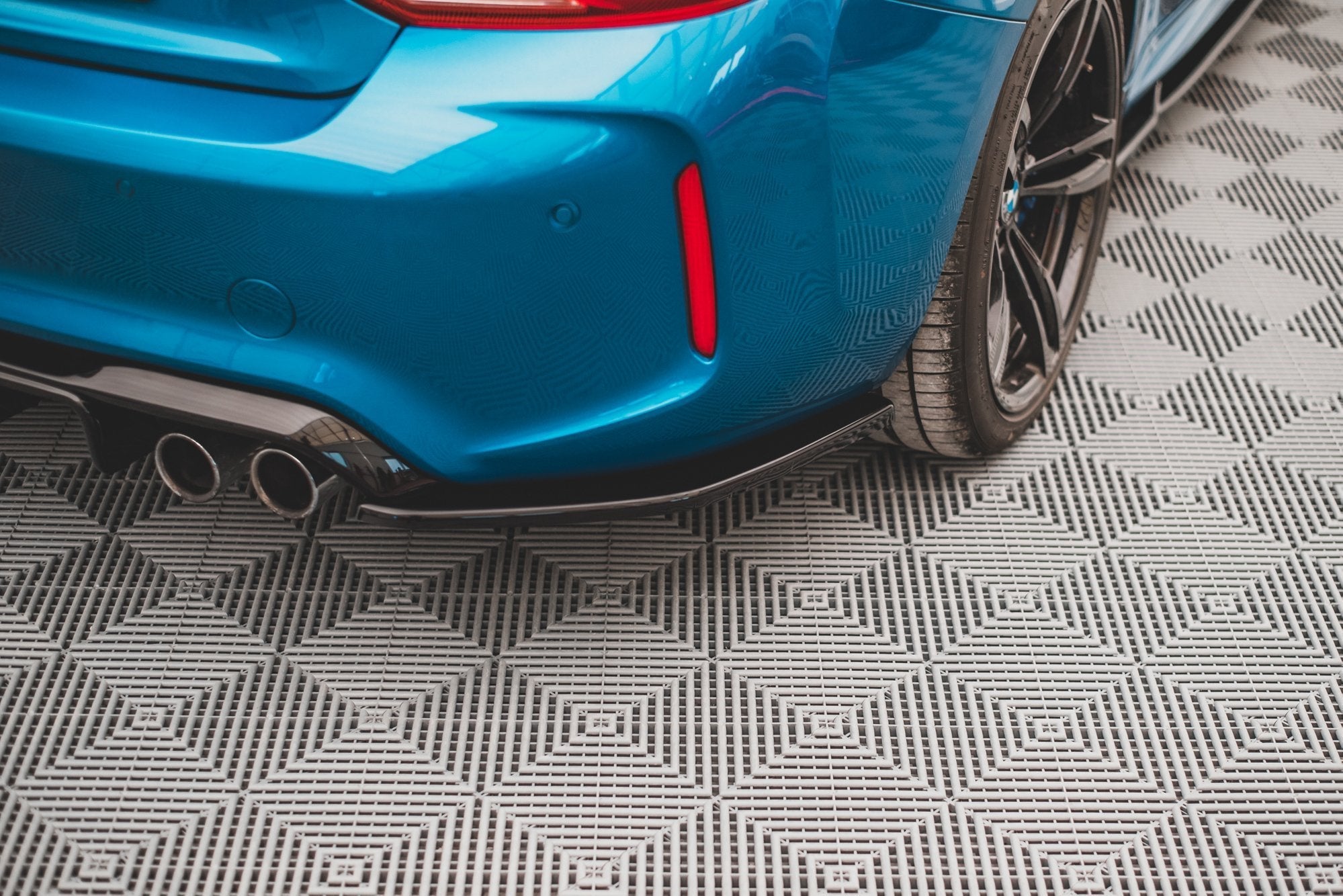Splitters laterales traseros V.3 BMW M2 F87