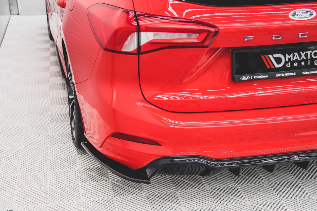 Splitters laterales traseros V3 DO añadido V1 Ford Focus ST-Line Familiar Mk4