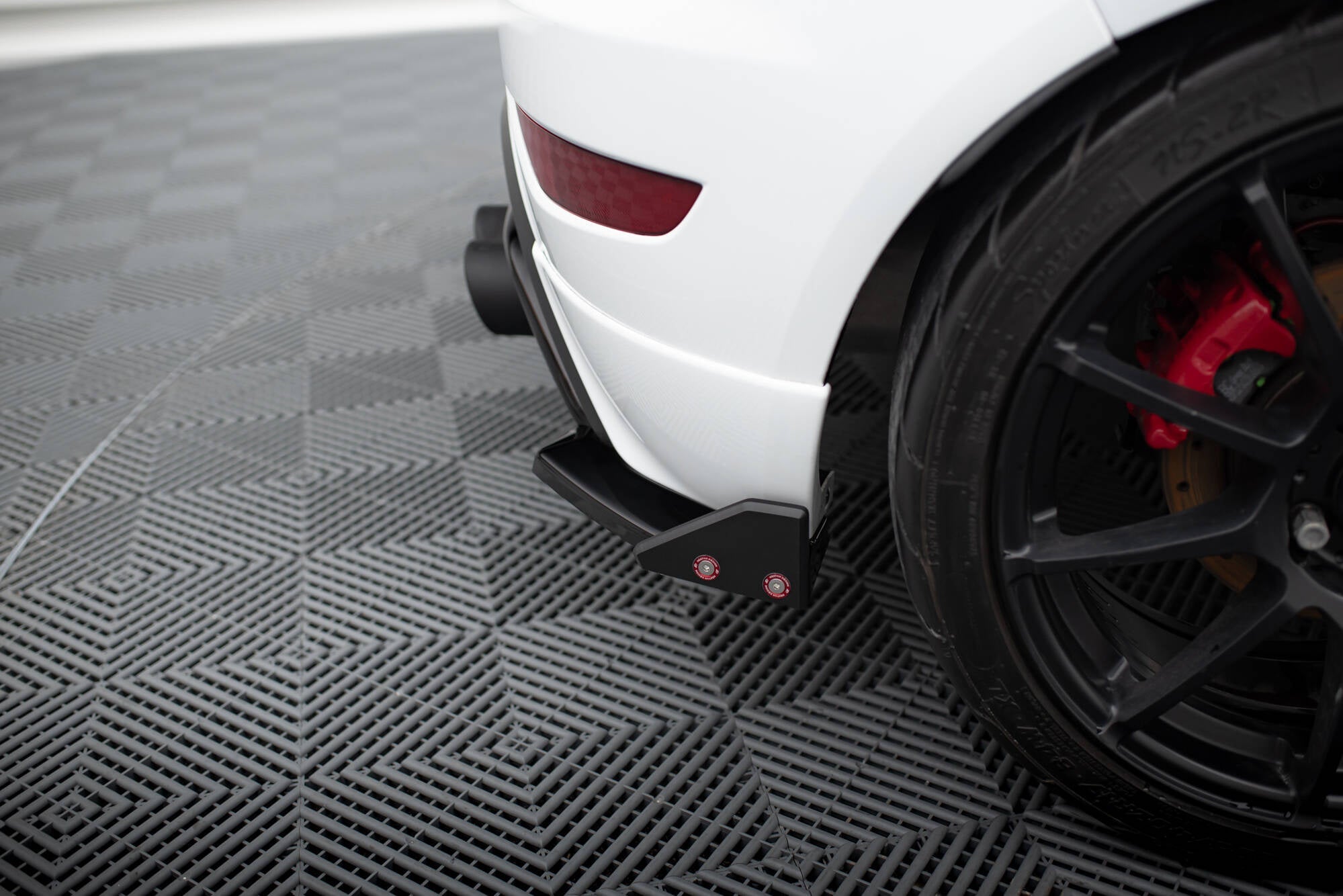 Splitters laterales traseros V.3 + Flaps Ford Fiesta ST Mk7 Facelift