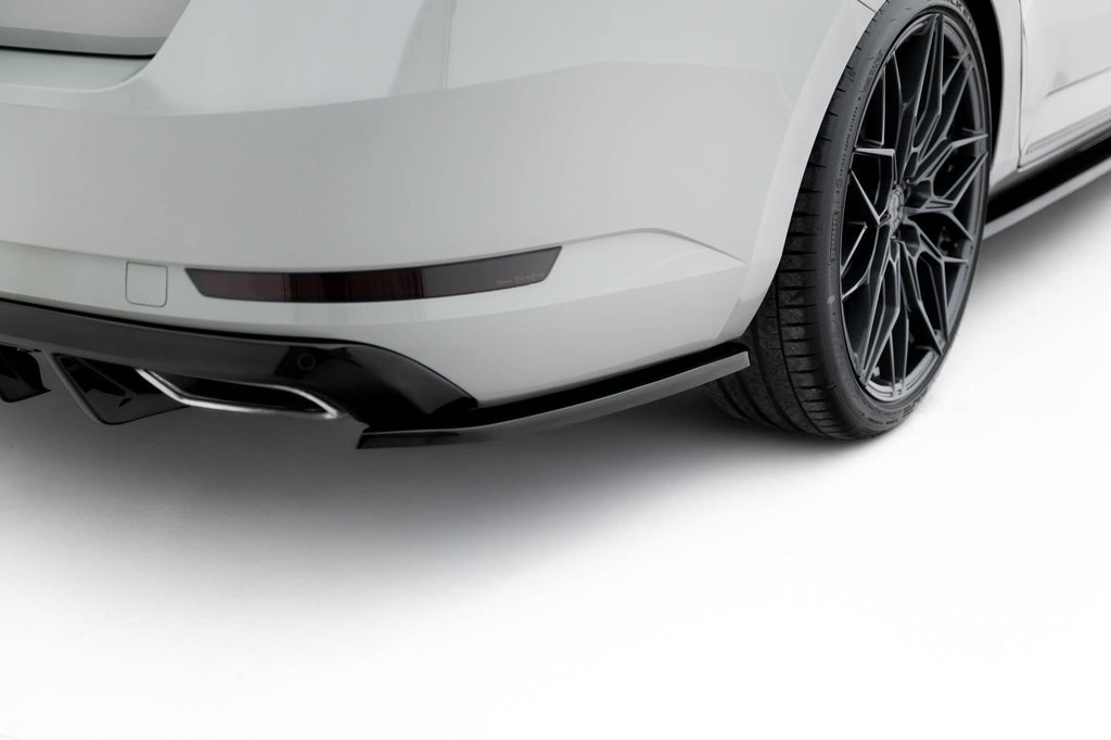 Rear Side Splitters V.3 Skoda Superb Liftback / Estate Mk3