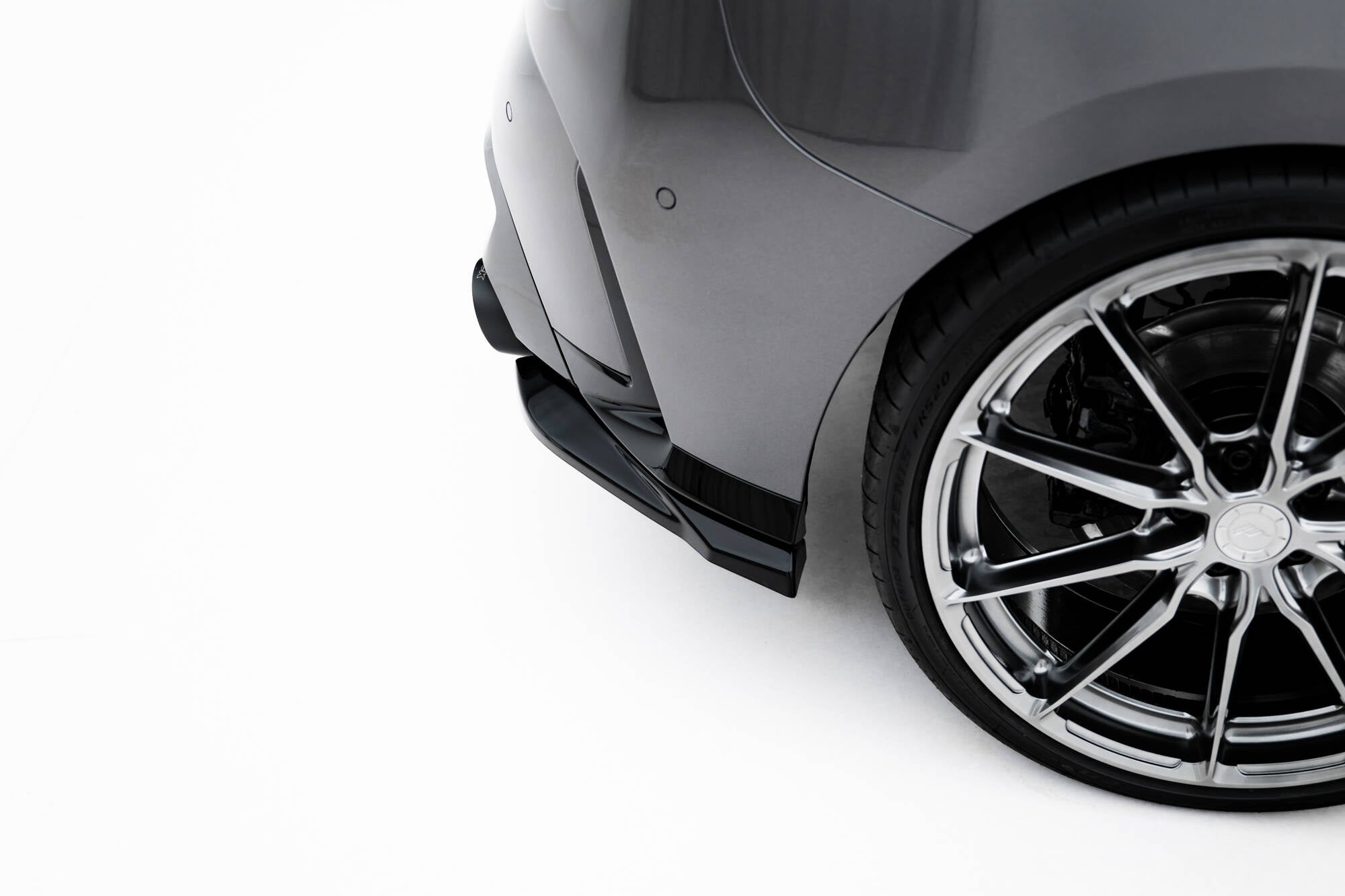 Splitters laterales traseros V.4 BMW M135i F70