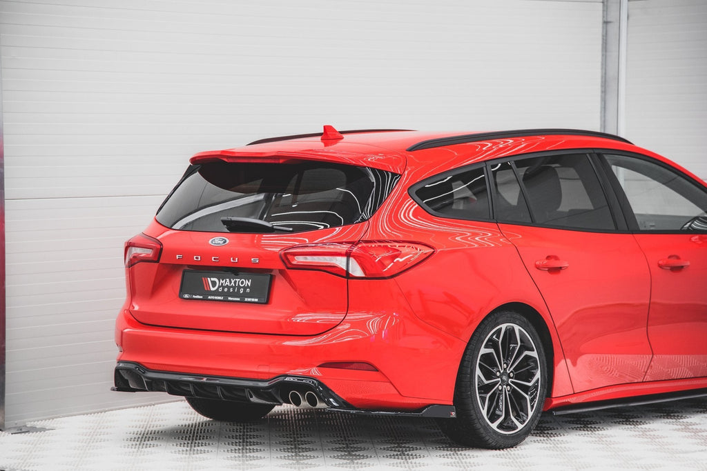Splitters laterales traseros V4 DO añadido V1 Ford Focus ST-Line Familiar Mk4