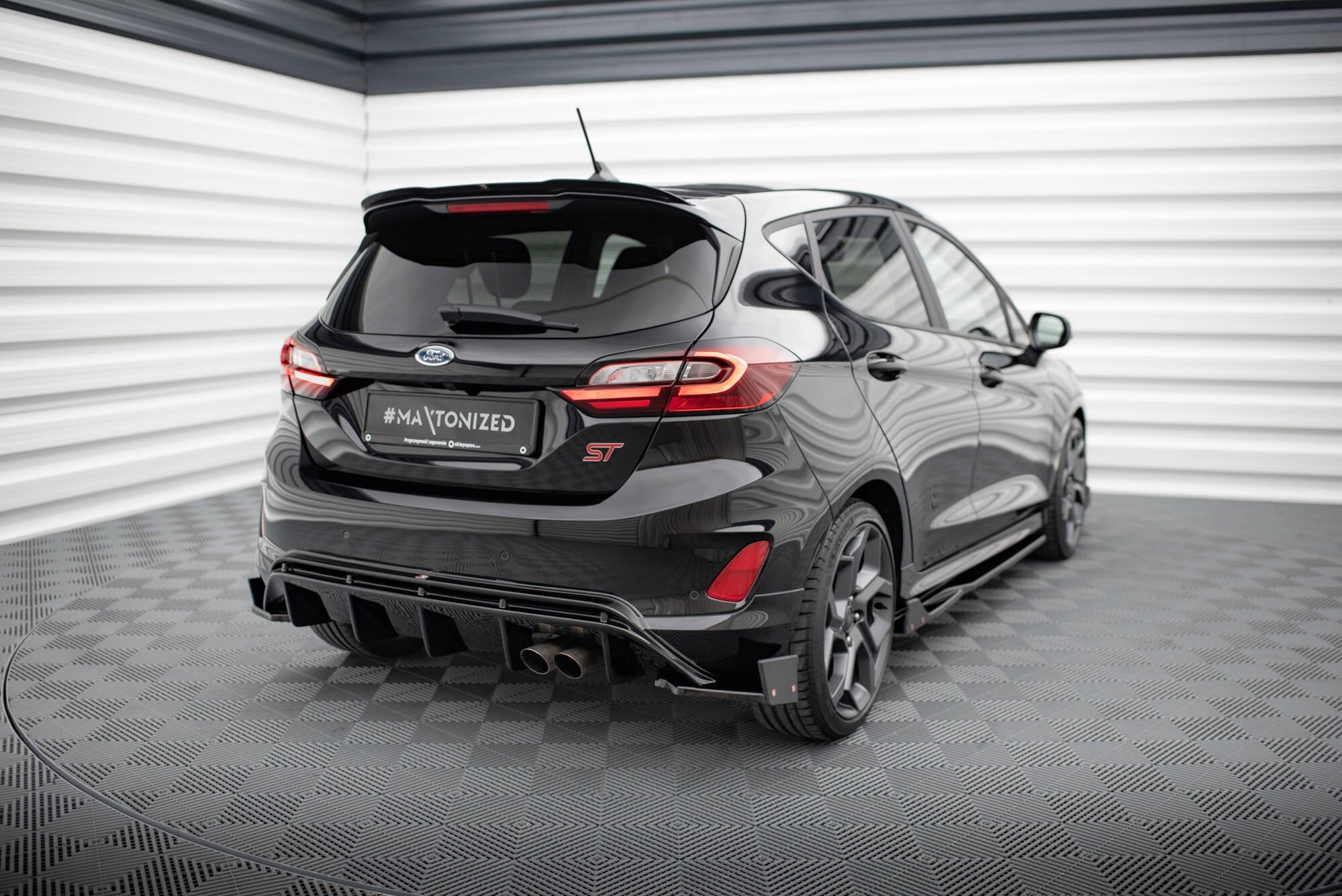 Splitters laterales traseros V.4 + Flaps Ford Fiesta ST Mk8