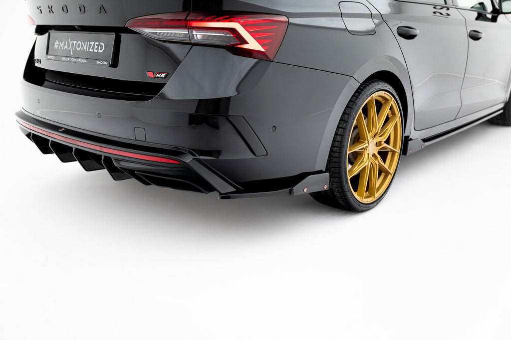 Rear Side Splitters V.4 + Flaps Skoda Octavia RS Estate / Liftback Mk4 / Mk4 Facelift