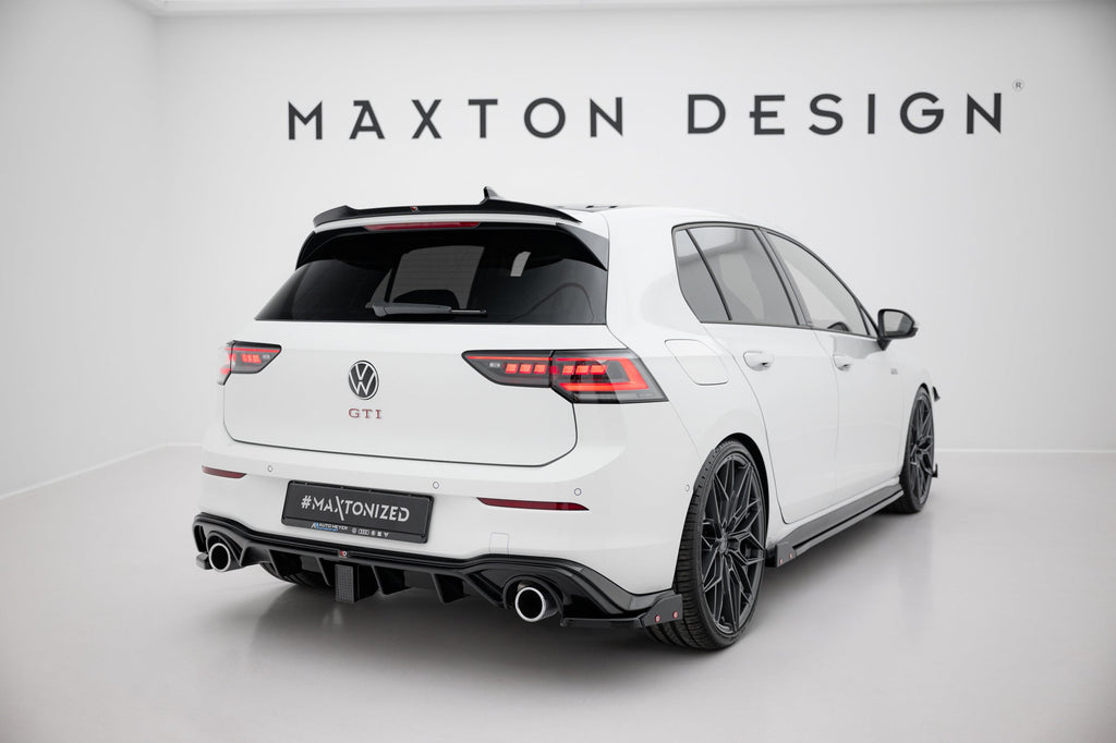 Splitters laterales traseros V.4 + Flaps Volkswagen Golf GTI / GTE Mk8