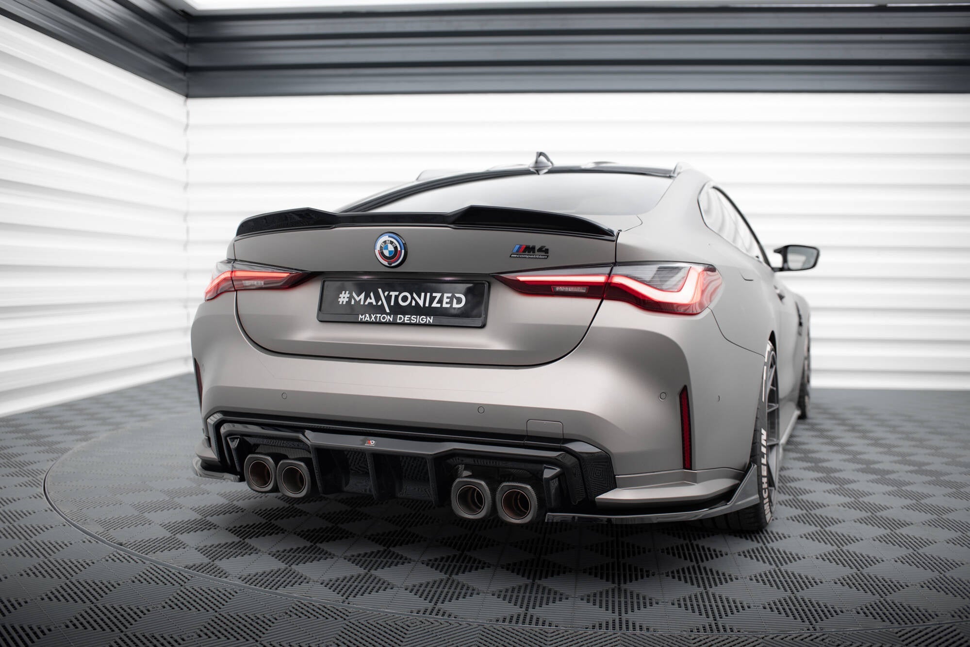 Splitters laterales traseros V5 DO Añadido V1 BMW M4 G82 Facelift