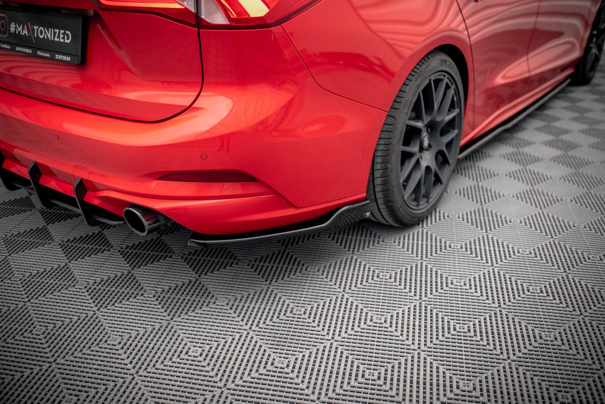 Splitters laterales traseros V.6 Ford Focus Familiar ST Mk4