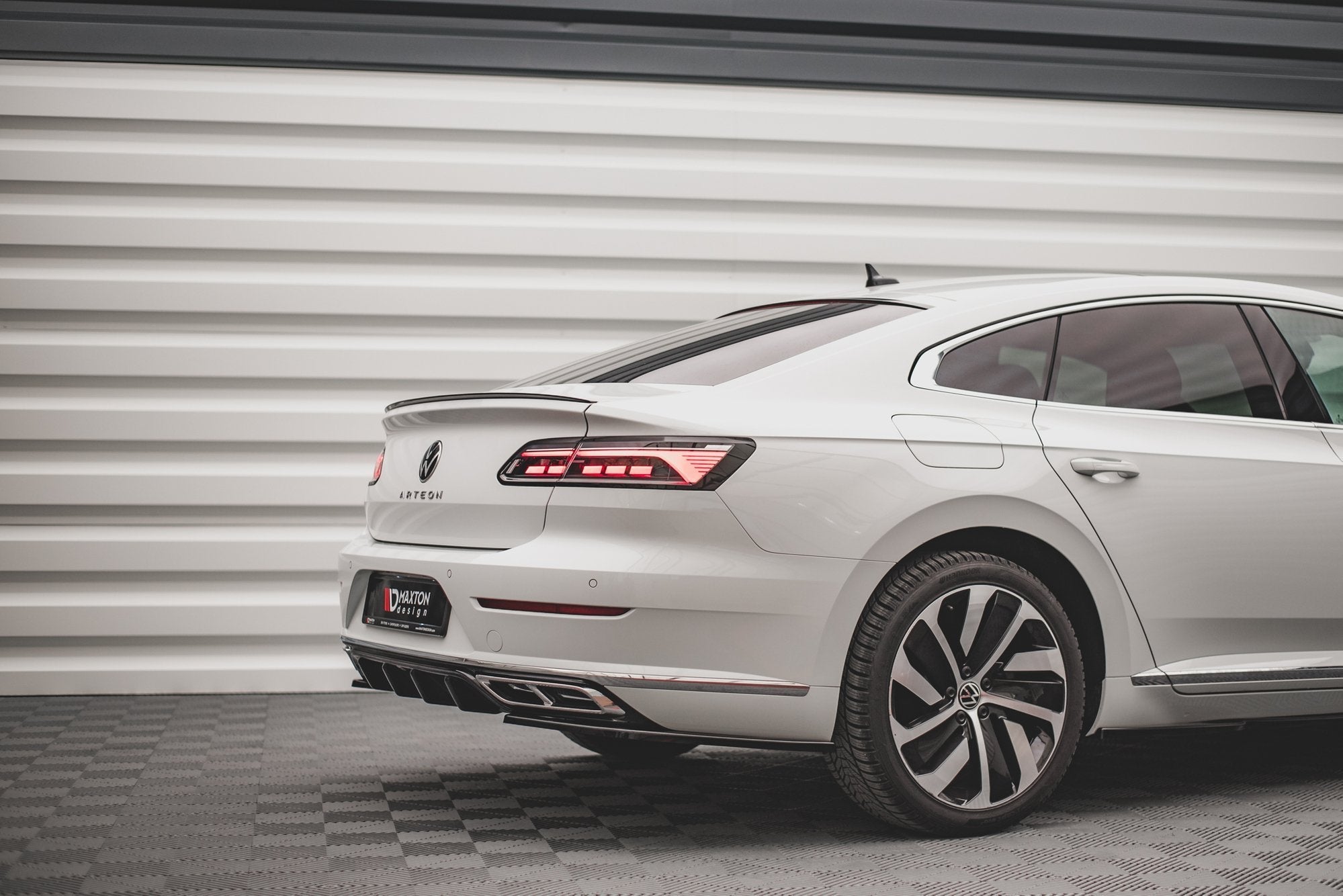 Splitters laterales traseros Volkswagen Arteon R-Line Berlina / Sedán / Shooting Brake Mk1 Facelift