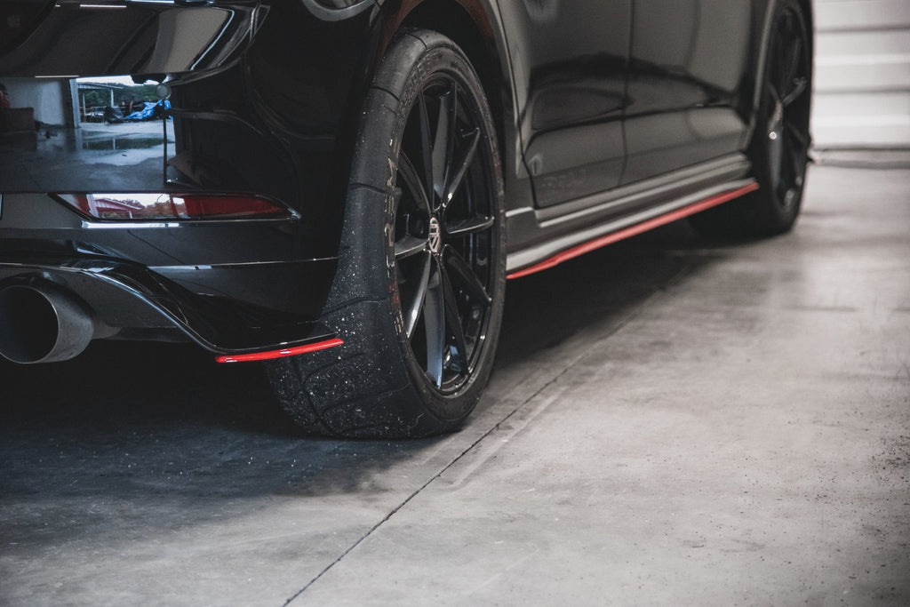 Splitters laterales traseros VW Golf 7 GTI TCR
