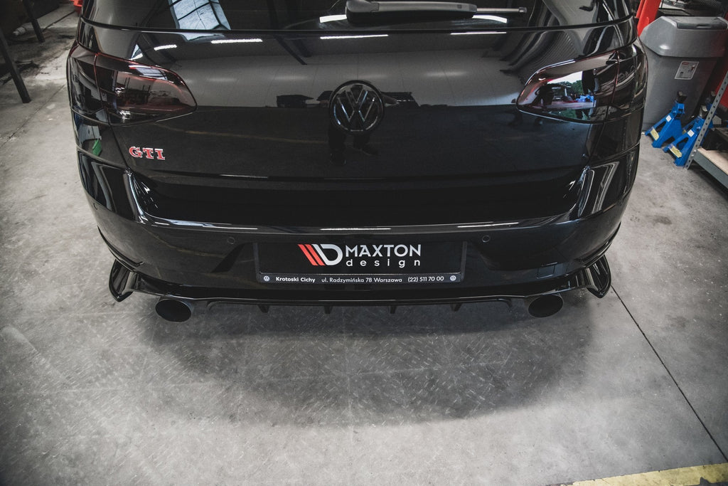 Splitters laterales traseros VW Golf 7 GTI TCR
