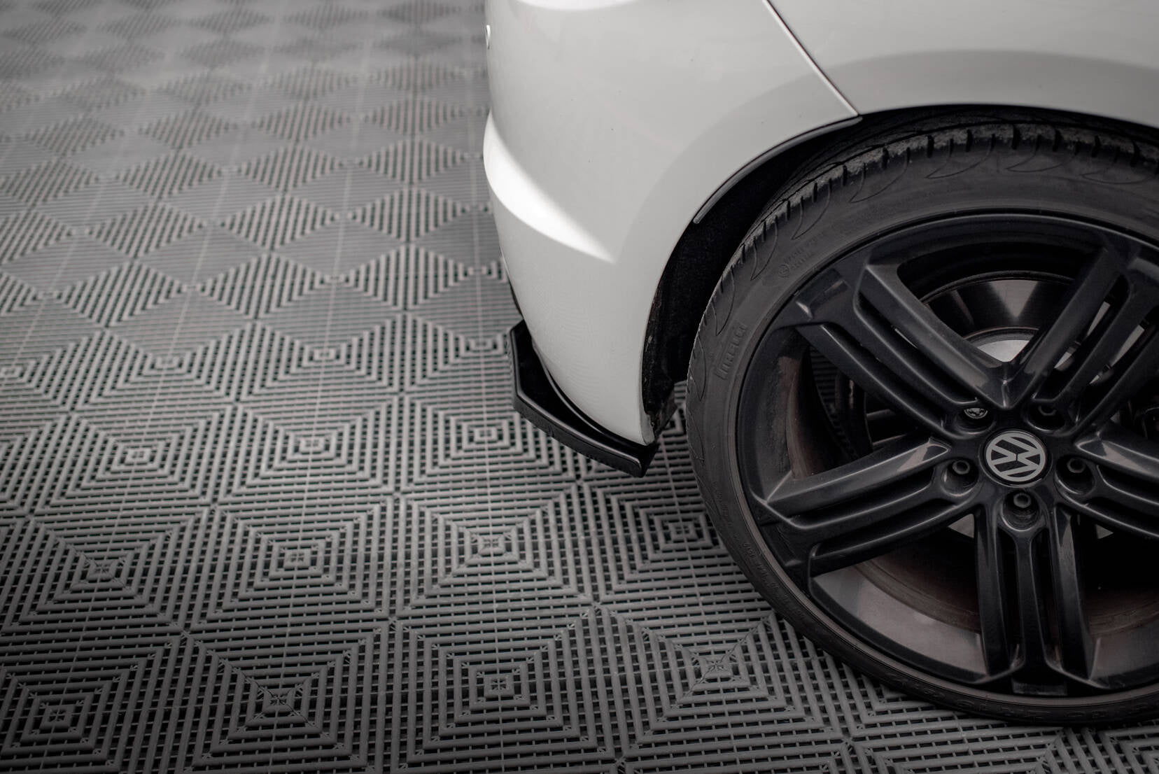 Splitters laterales traseros VW Scirocco Mk3 R