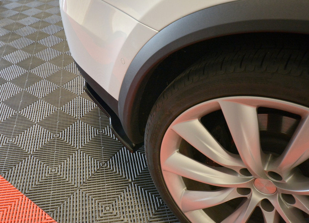 Rear Side Splitters V.2 Tesla Model X Mk1 2015-2021