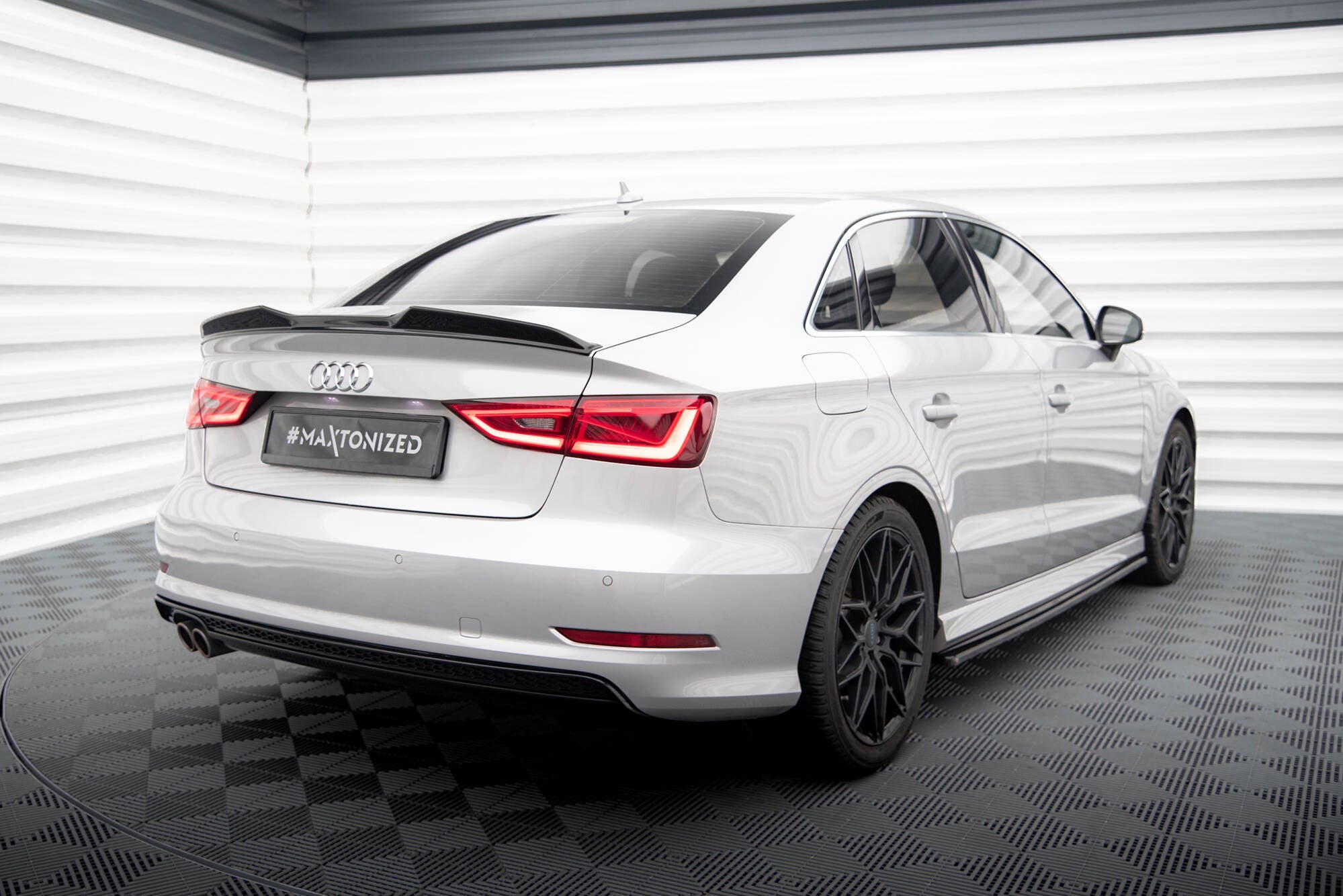 Extensión de alerón 3D Audi A3 / A3 S-Line / S3 Berlina / Sedán 8V