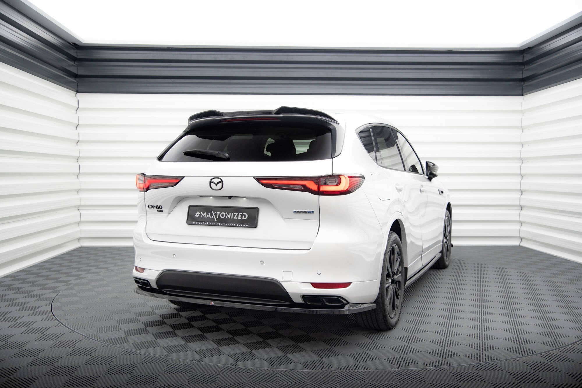 Extensión de alerón 3D Mazda CX-60 Mk1
