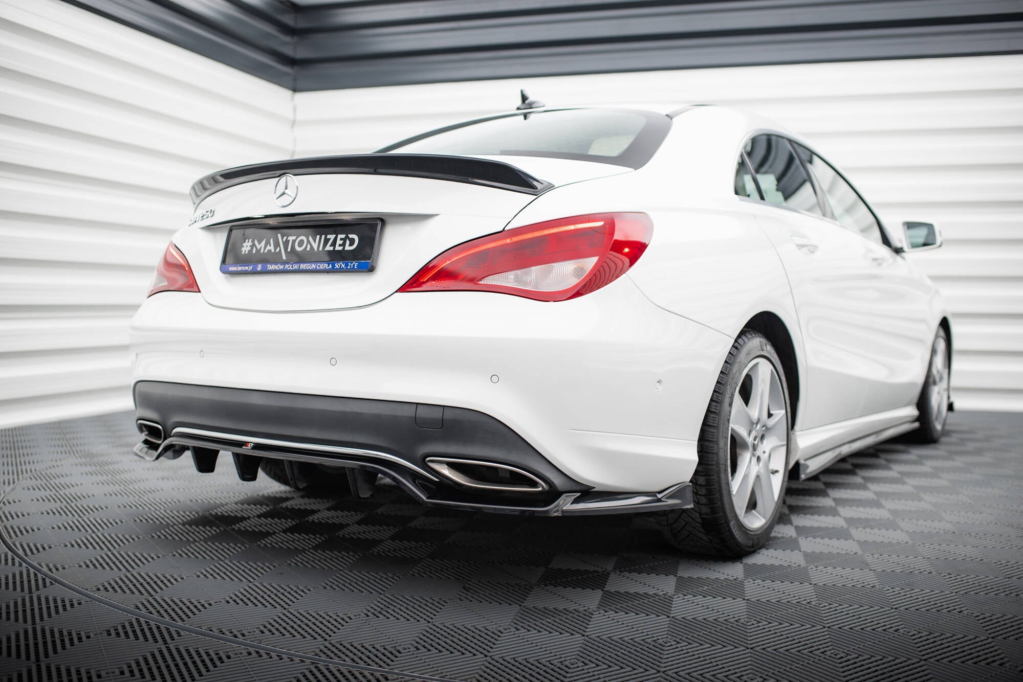 Extensión de alerón 3D Mercedes-Benz CLA C117 Facelift
