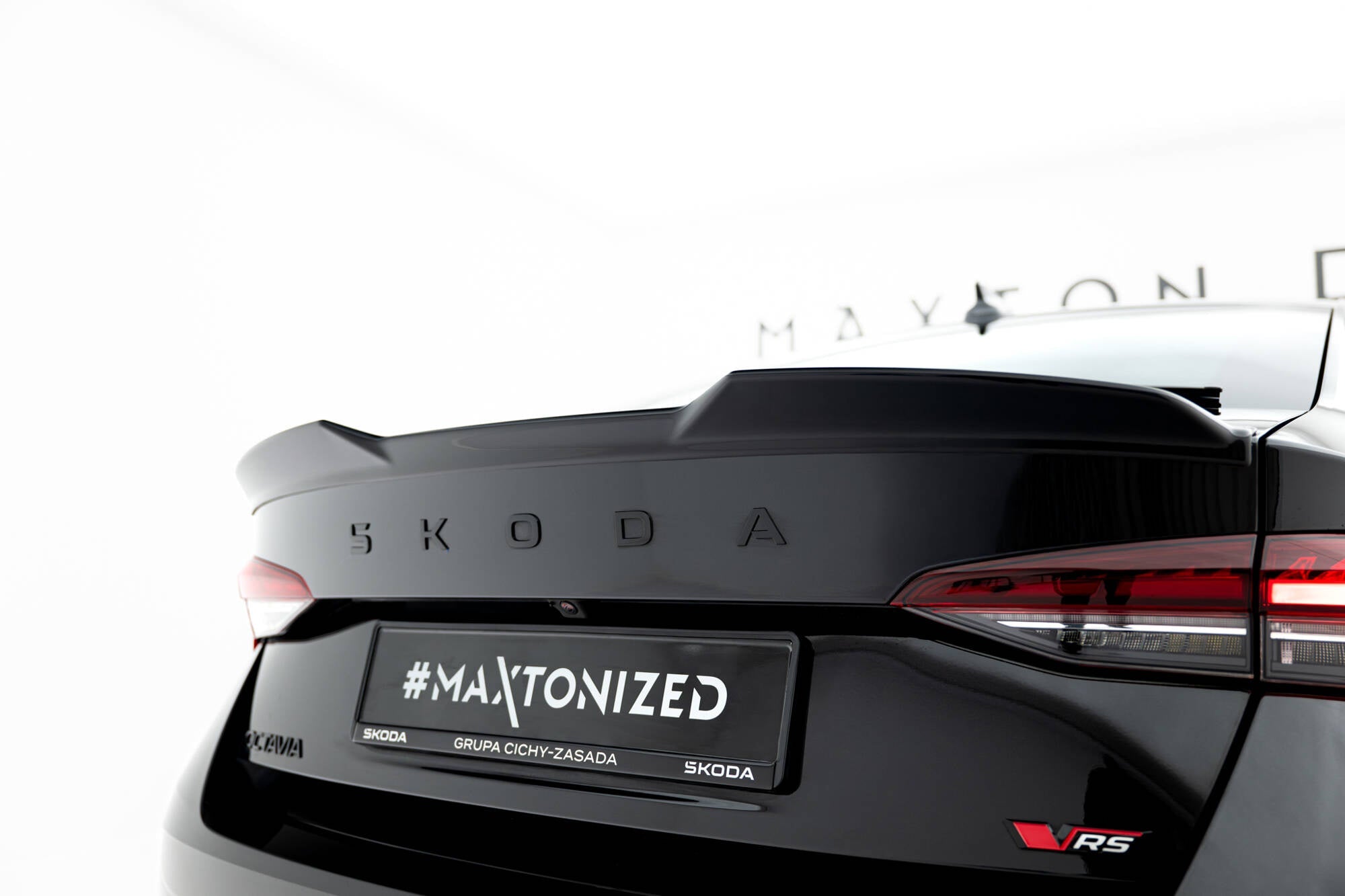 Extensión de alerón 3D Skoda Octavia RS / Sportline / Standard Liftback MK4 / Mk4 Facelift