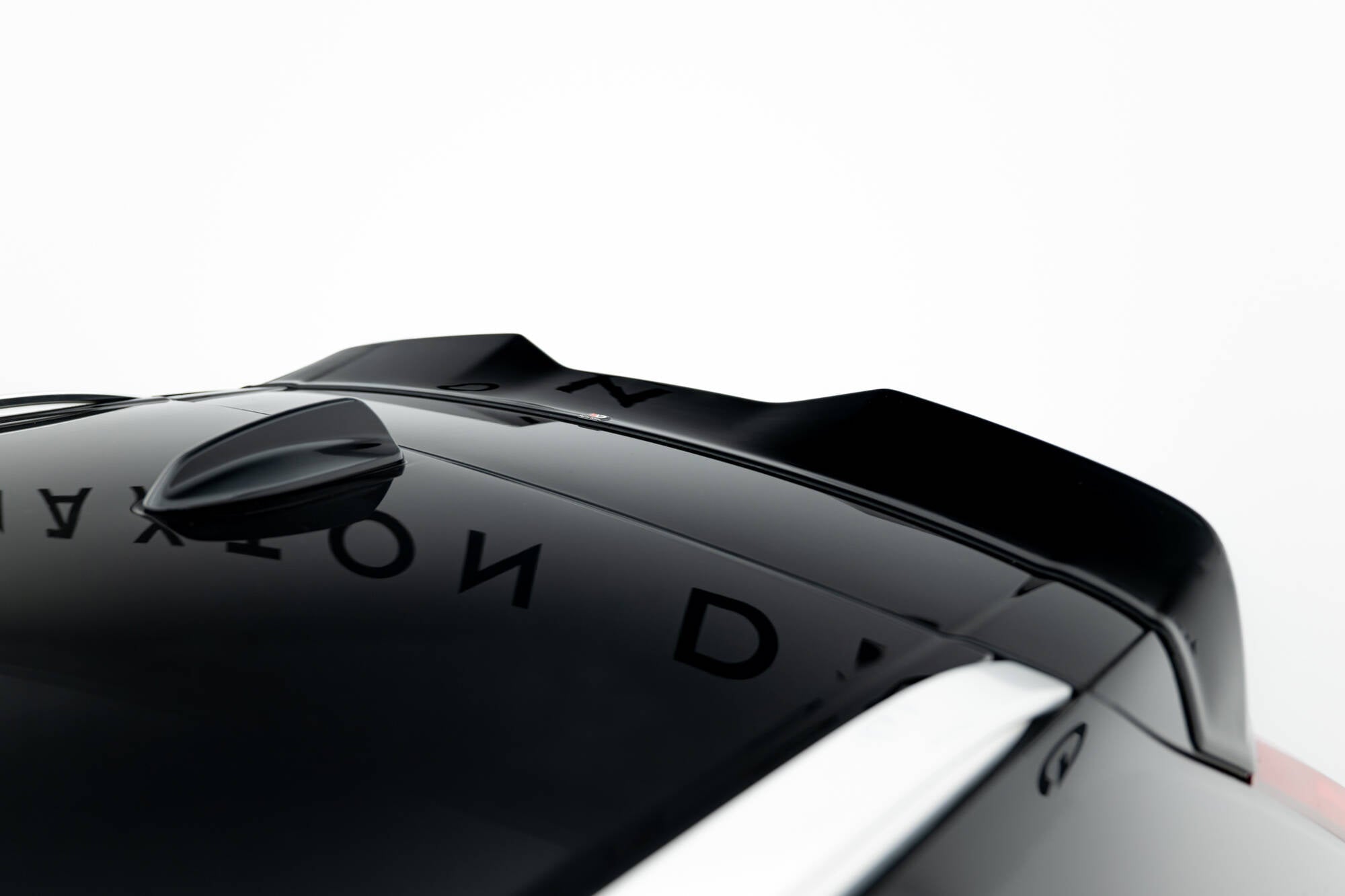 Extensión de alerón 3D Volvo XC60 Mk2