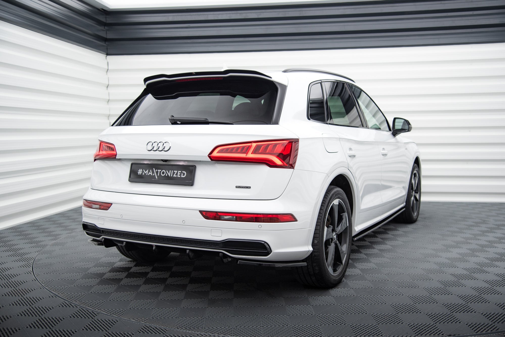 Extensión de alerón Audi SQ5/Q5 S-line Mk2