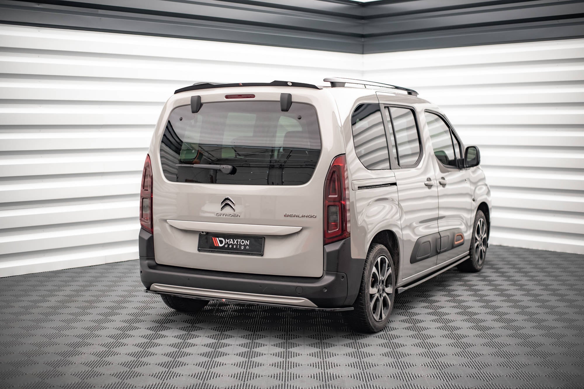 Extensión de alerón Citroën Berlingo Mk3