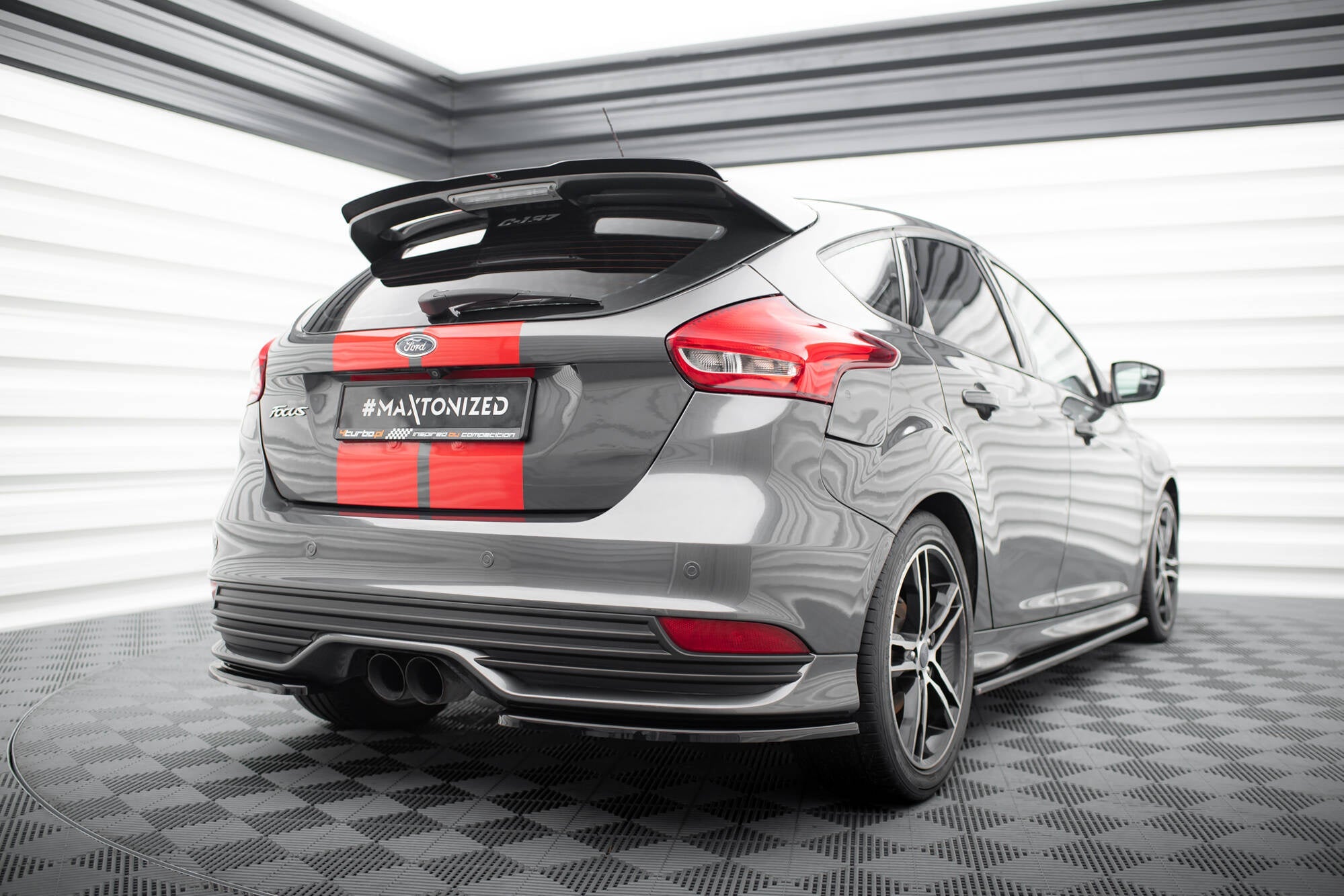 Extensión de alerón Ford Focus ST Mk3 / Mk3 Facelift