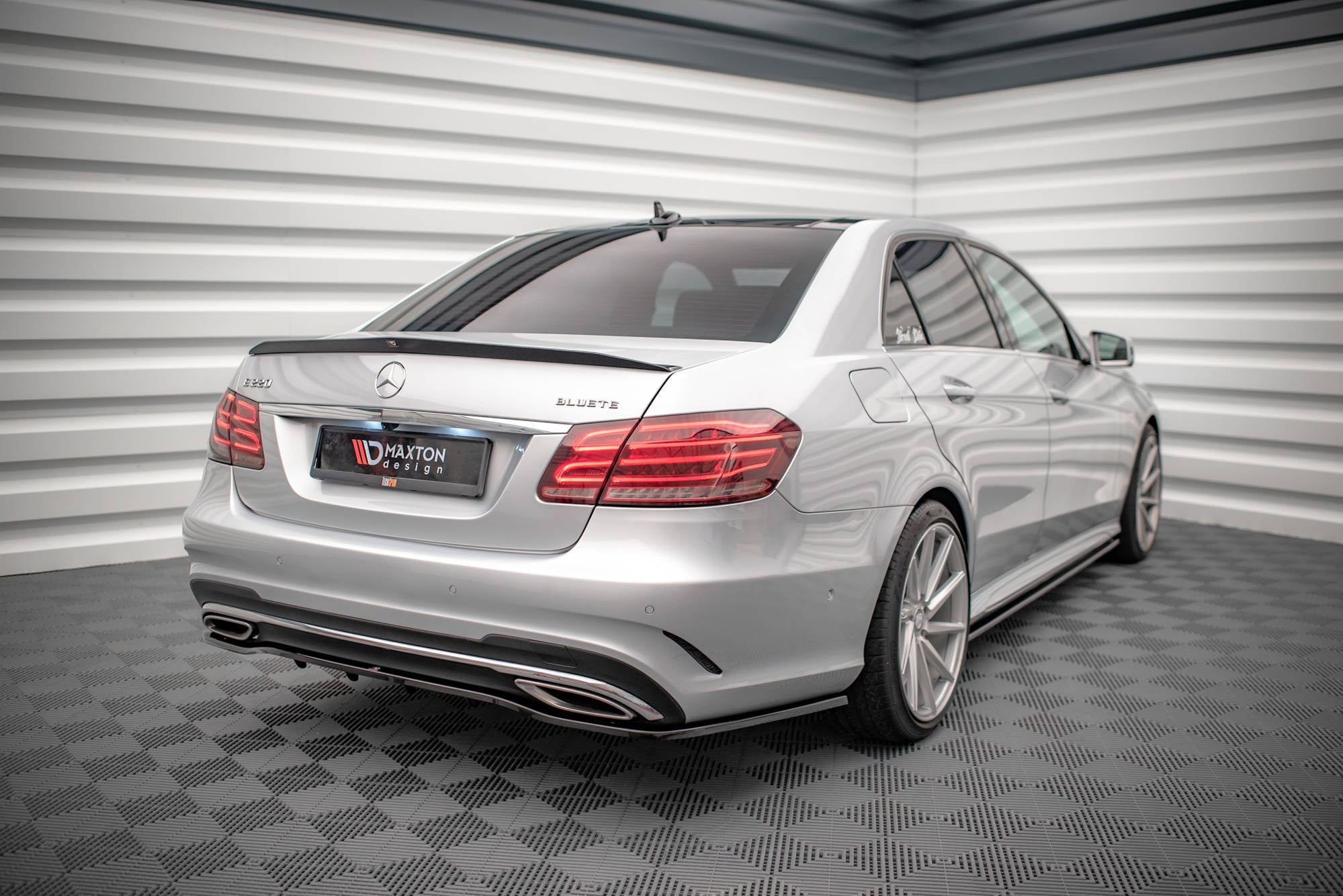Extensión de alerón Mercedes-Benz E63 AMG / AMG-Line / Standard Berlina Sedán W212 Facelift
