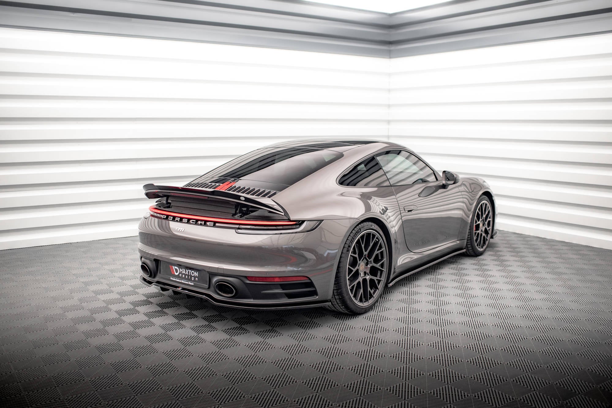 Extensión de alerón Porsche 911 Carrera 4S 992