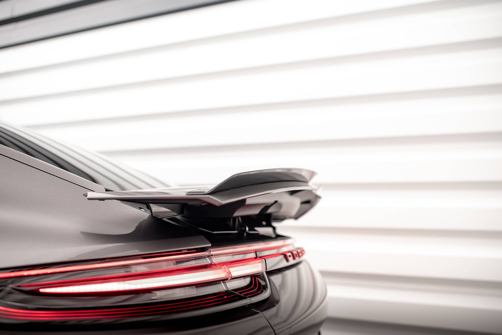 Extensión de alerón Porsche Panamera GTS / Panamera E-Híbrido / Panamera Turbo S E-Híbrido 971