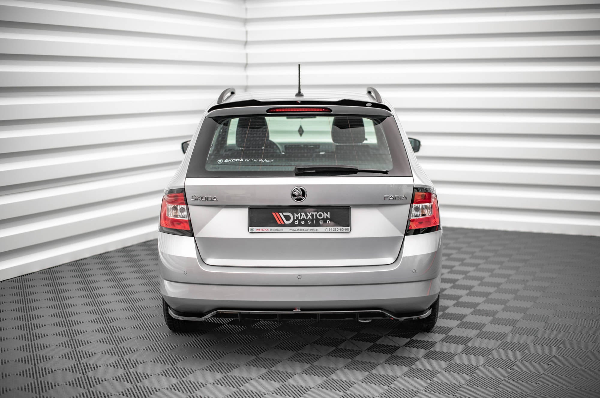Extensión de alerón Skoda Fabia Familiar Mk3