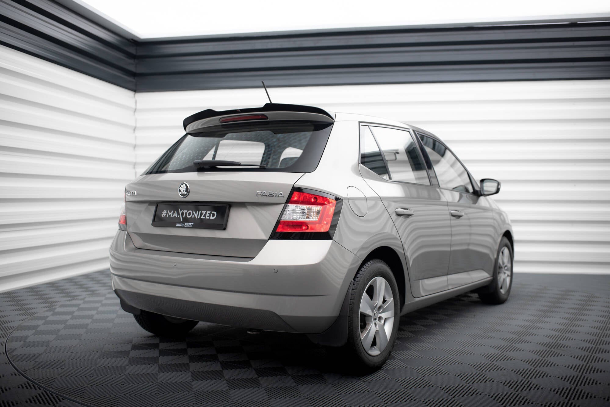 Extensión de alerón Skoda Fabia Hatchback Mk3