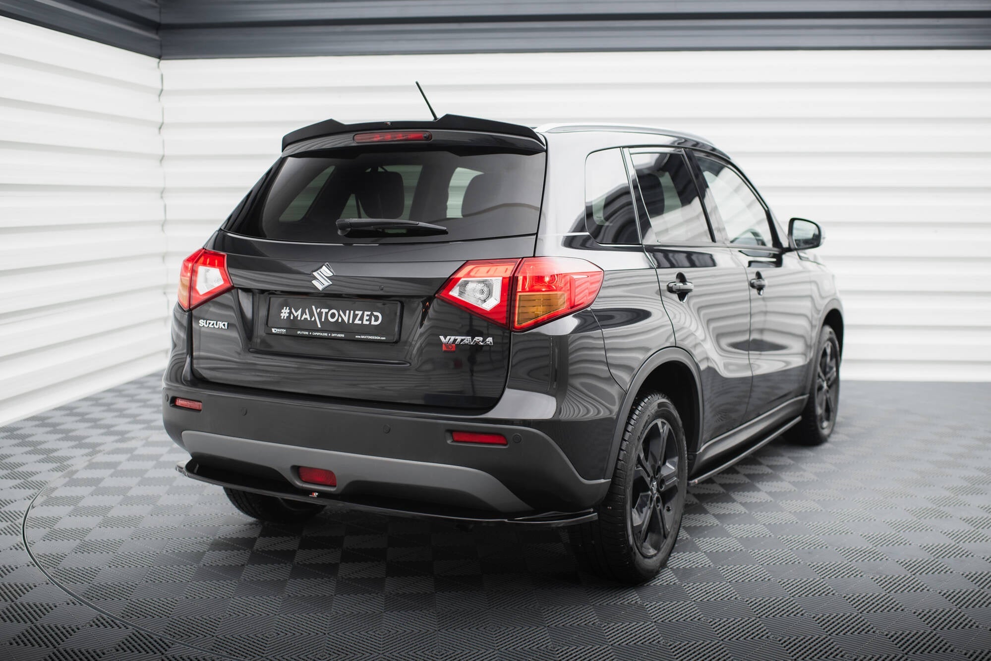 Extensión de alerón Suzuki Vitara S Mk2