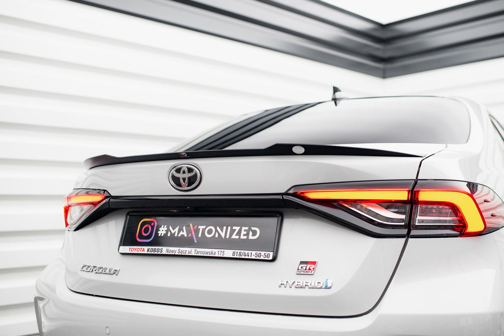 Extensión de alerón Toyota Corolla XII Berlina / Sedán