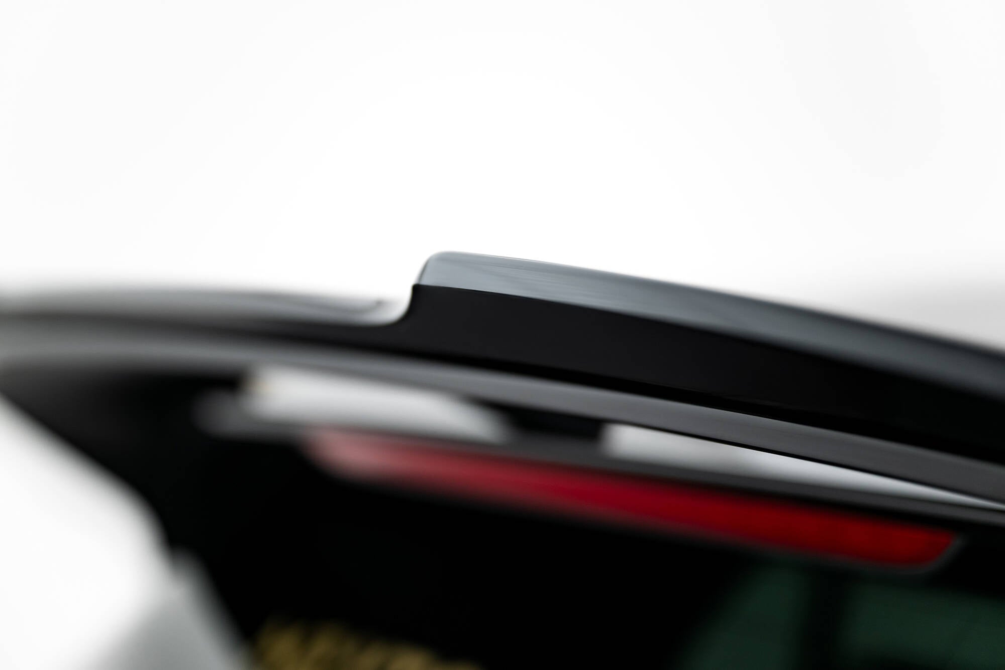 Extensión de alerón V.2 Volkswagen Golf R-Performance / GTI Clubsport Mk8
