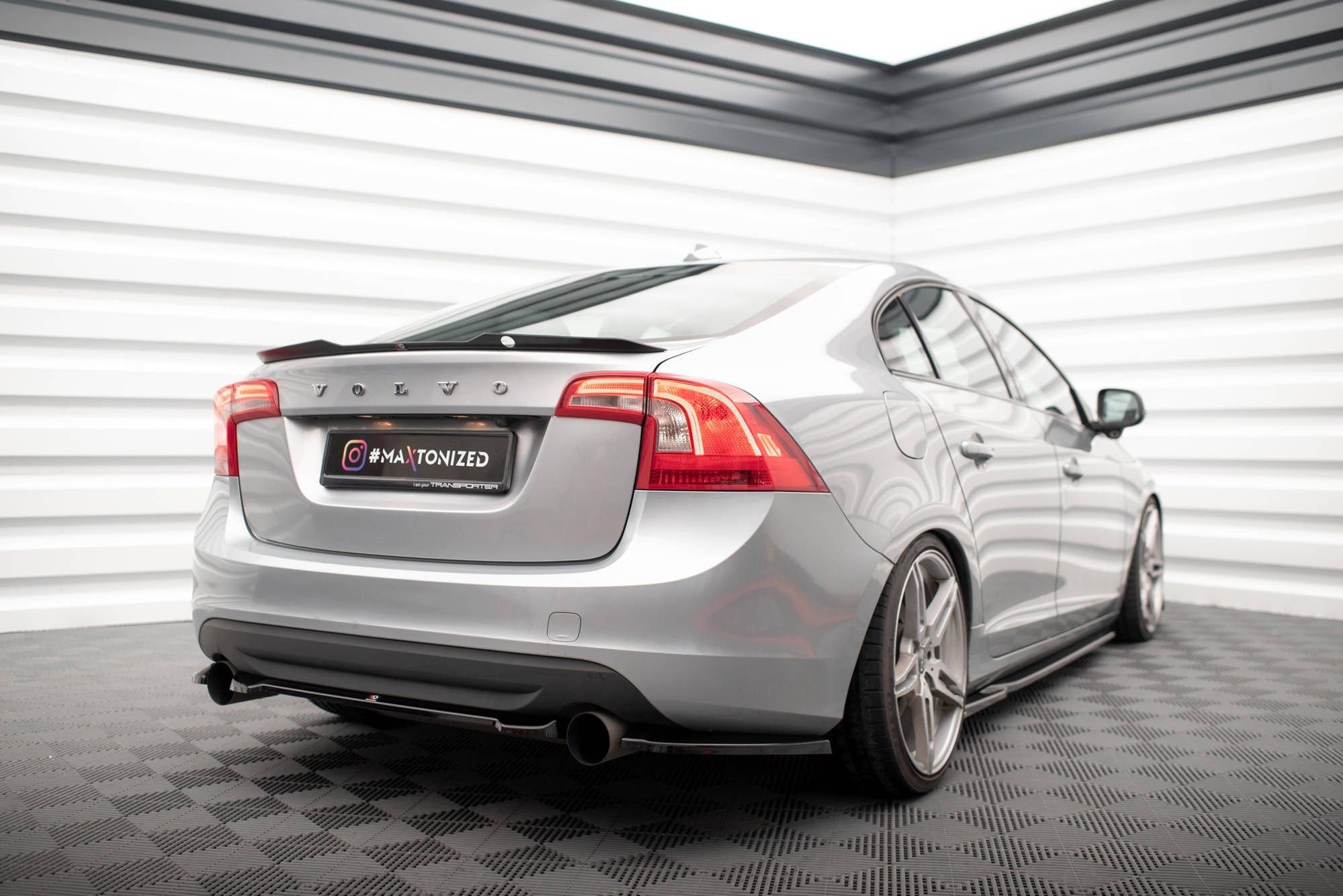 Extensión de alerón Volvo S60 R-Design Mk2