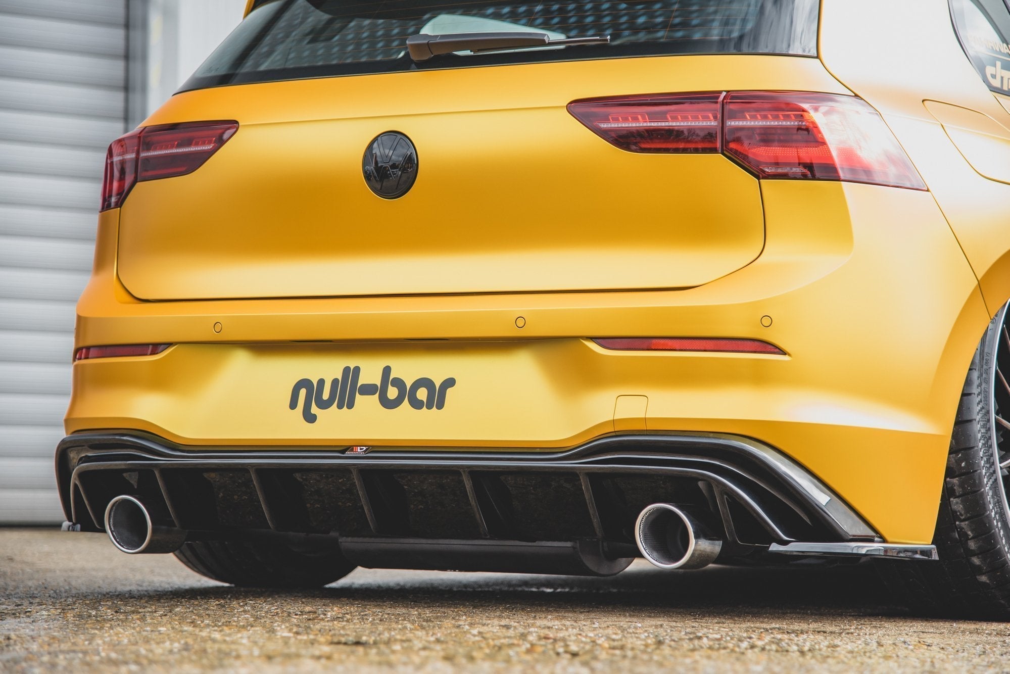 Difusor (gti Look) con escape Volkswagen Golf Mk8