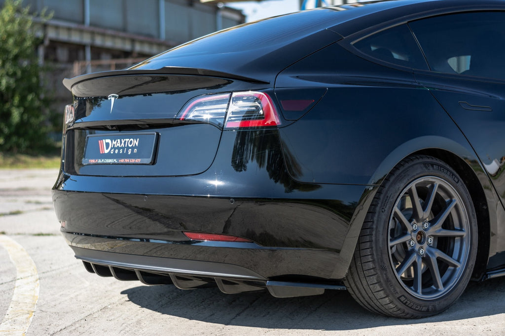 Tesla Model 3 Mk1 2017-2023 V.1 Maxton Diffuser