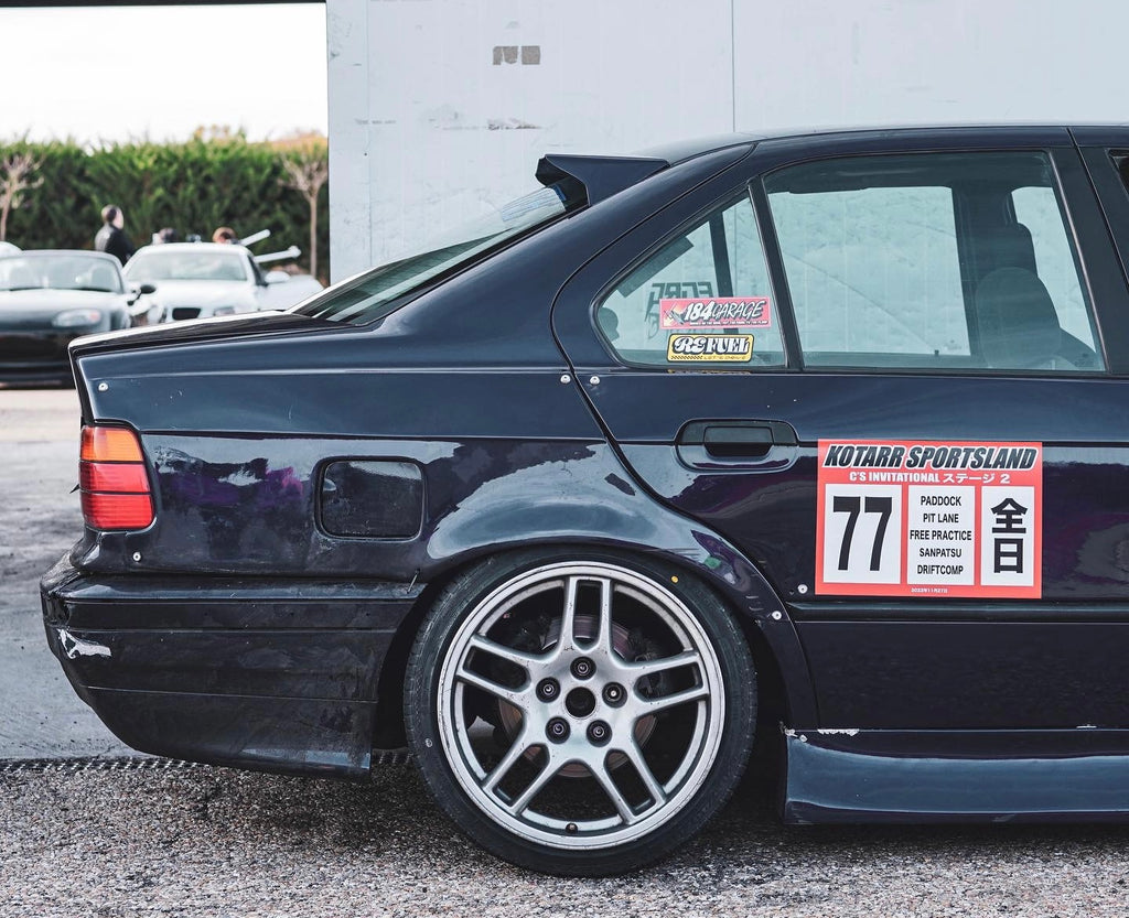 PACK ALETAS PARA BMW E36 SEDAN CON OBERTURA PUERTA TRASERA - FULL GAS
