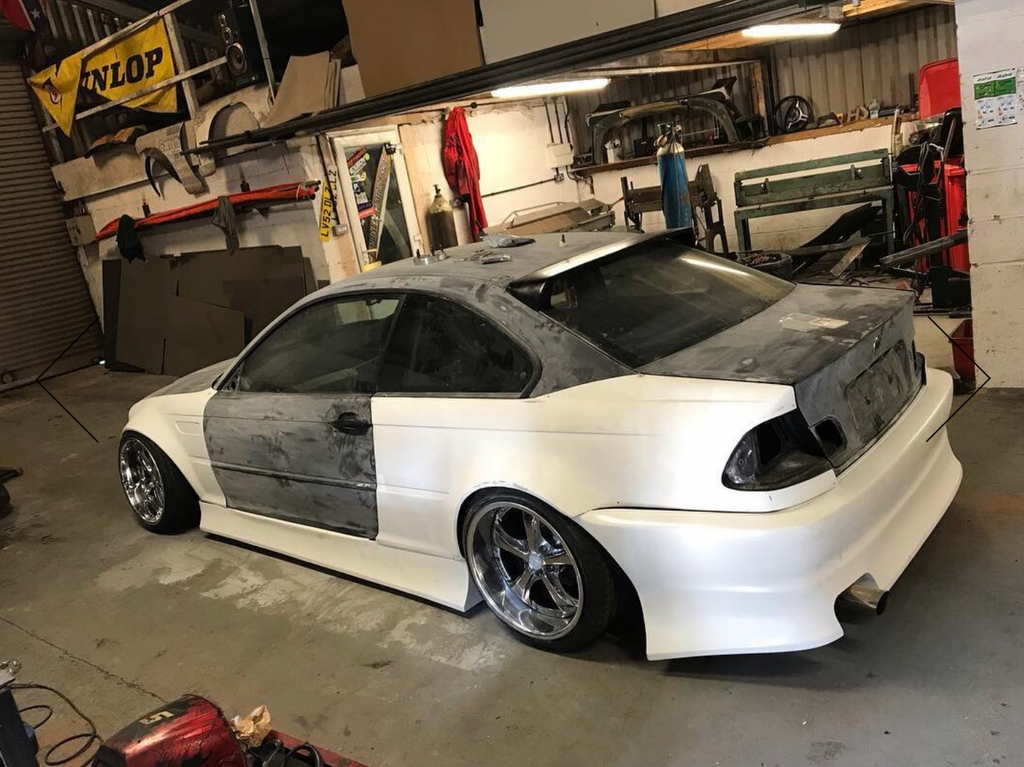 BMW E46 COUPE PRE FACELIFT OVERFENDERS - FULL GAS