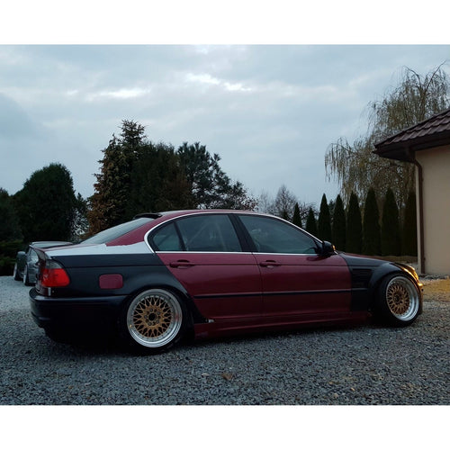 Aletas BMW E46 Sedán - FULL GAS